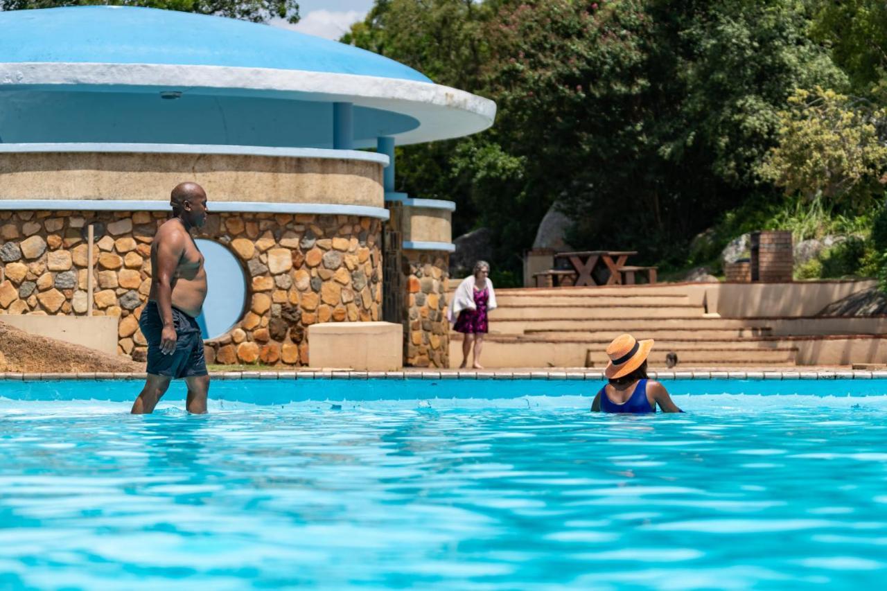 Gooderson Leisure Natal Spa Self Catering And Timeshare Resort Paulpietersburg Exterior photo