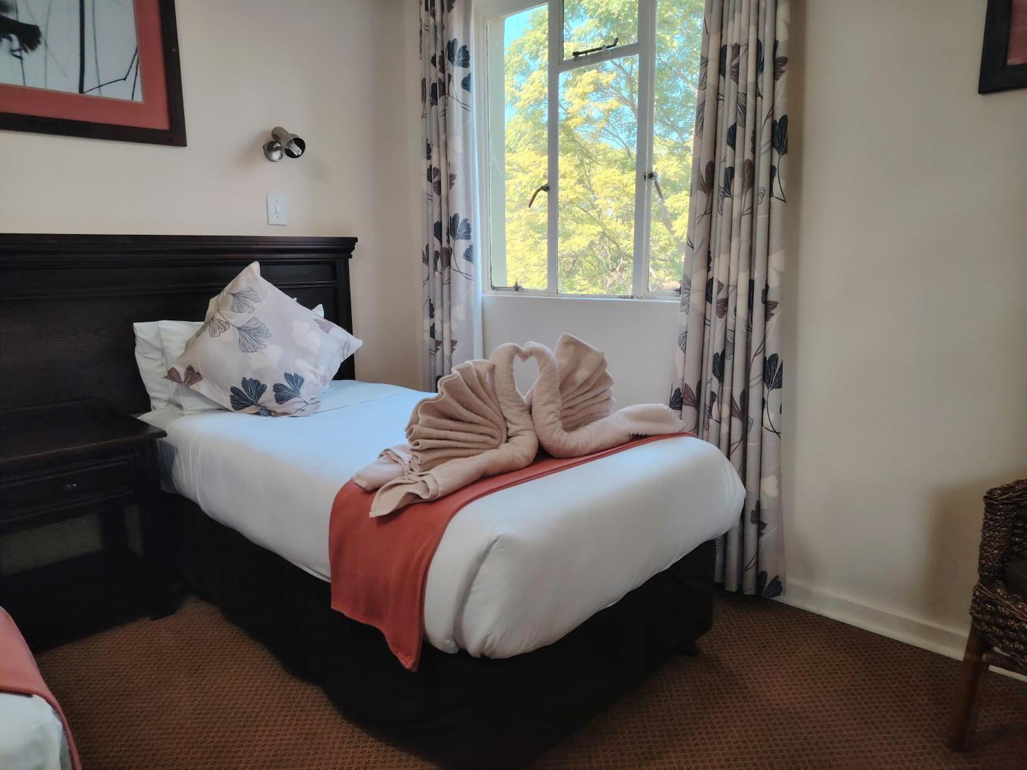 Gooderson Leisure Natal Spa Self Catering And Timeshare Resort Paulpietersburg Exterior photo