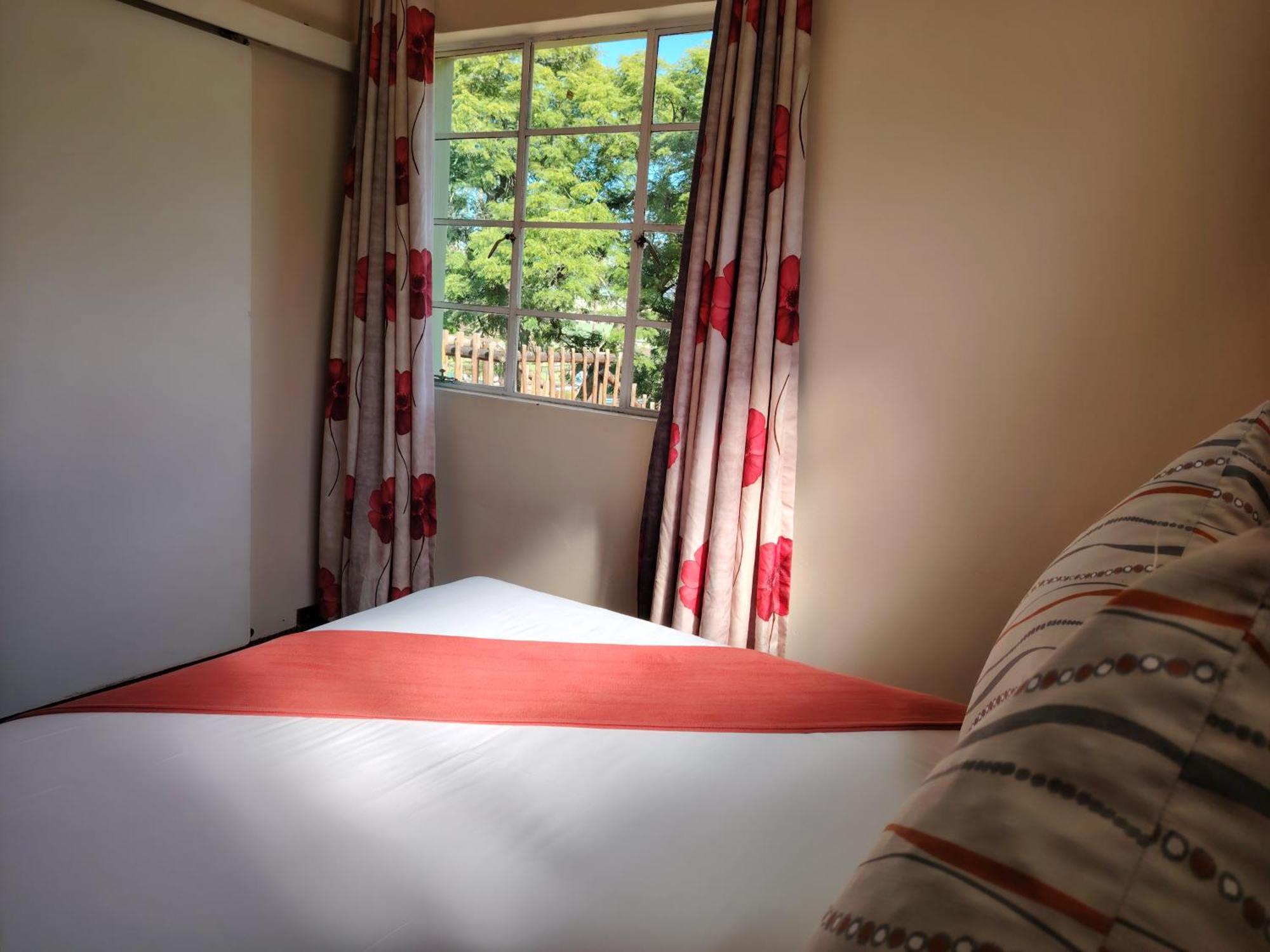 Gooderson Leisure Natal Spa Self Catering And Timeshare Resort Paulpietersburg Exterior photo